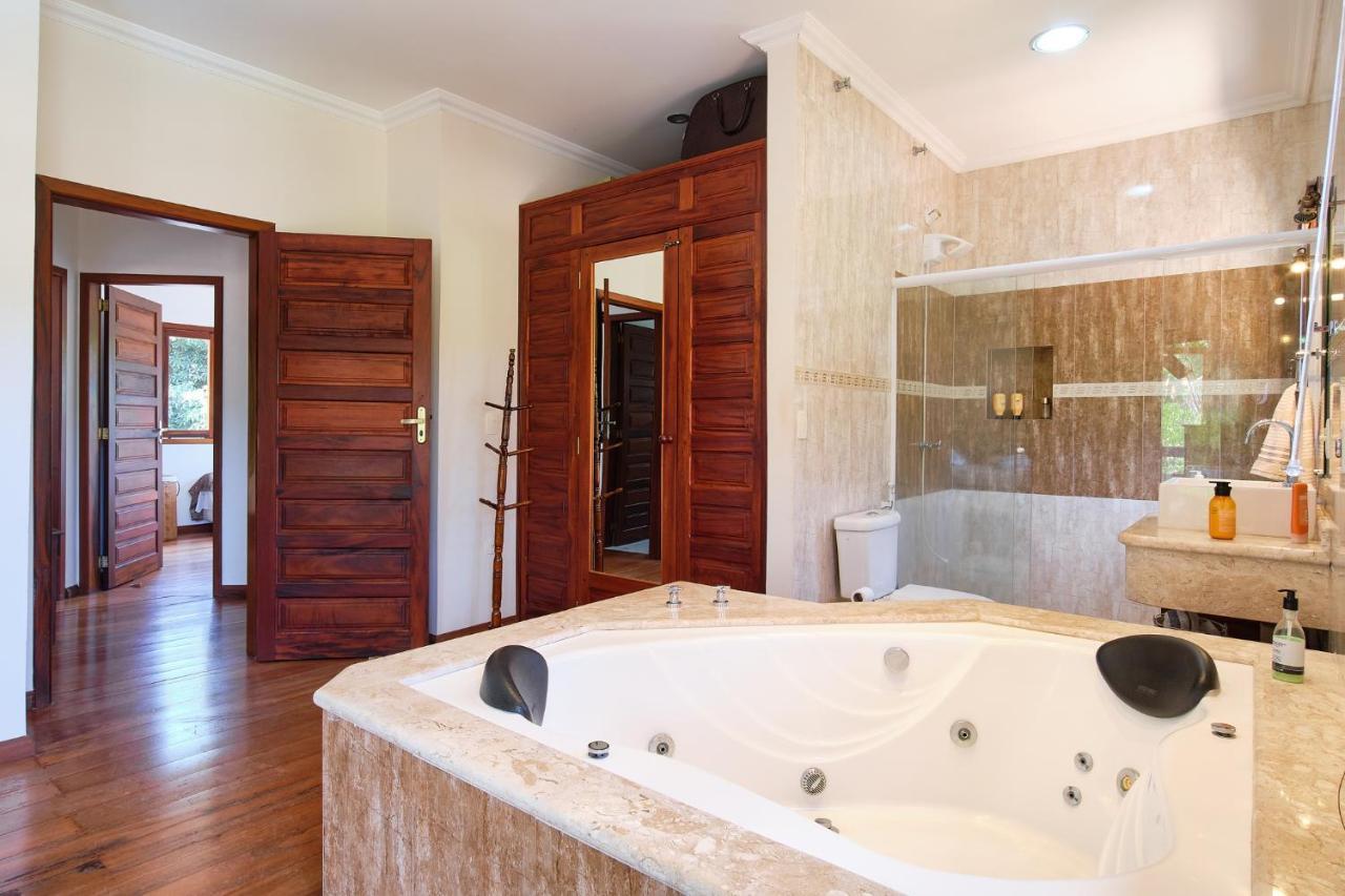 Villa Casa Petunia Com Ar E Piscina Perto Do Centro Araquari Exterior foto